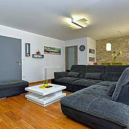 Hotel 408 Fažana