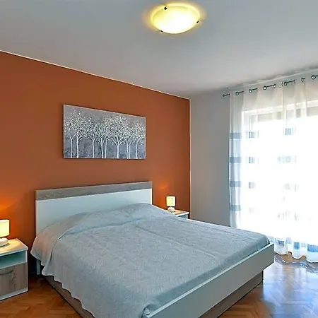 Hotel 408 Fažana